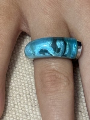 Size 6 Guess collection sterling silver ring, Hawaiian hook