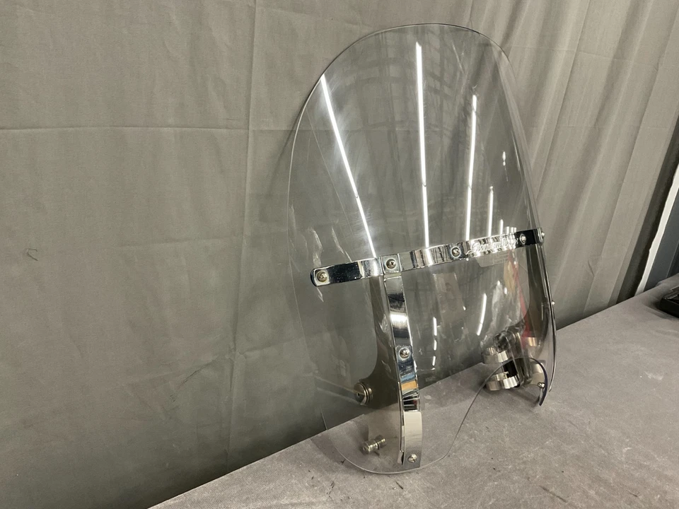 HONDA VTX1300R NATIONAL CYCLE SWITCHBLADE 2-UP QUICK RELEASE WINDSHIELD - Image 4 of 4