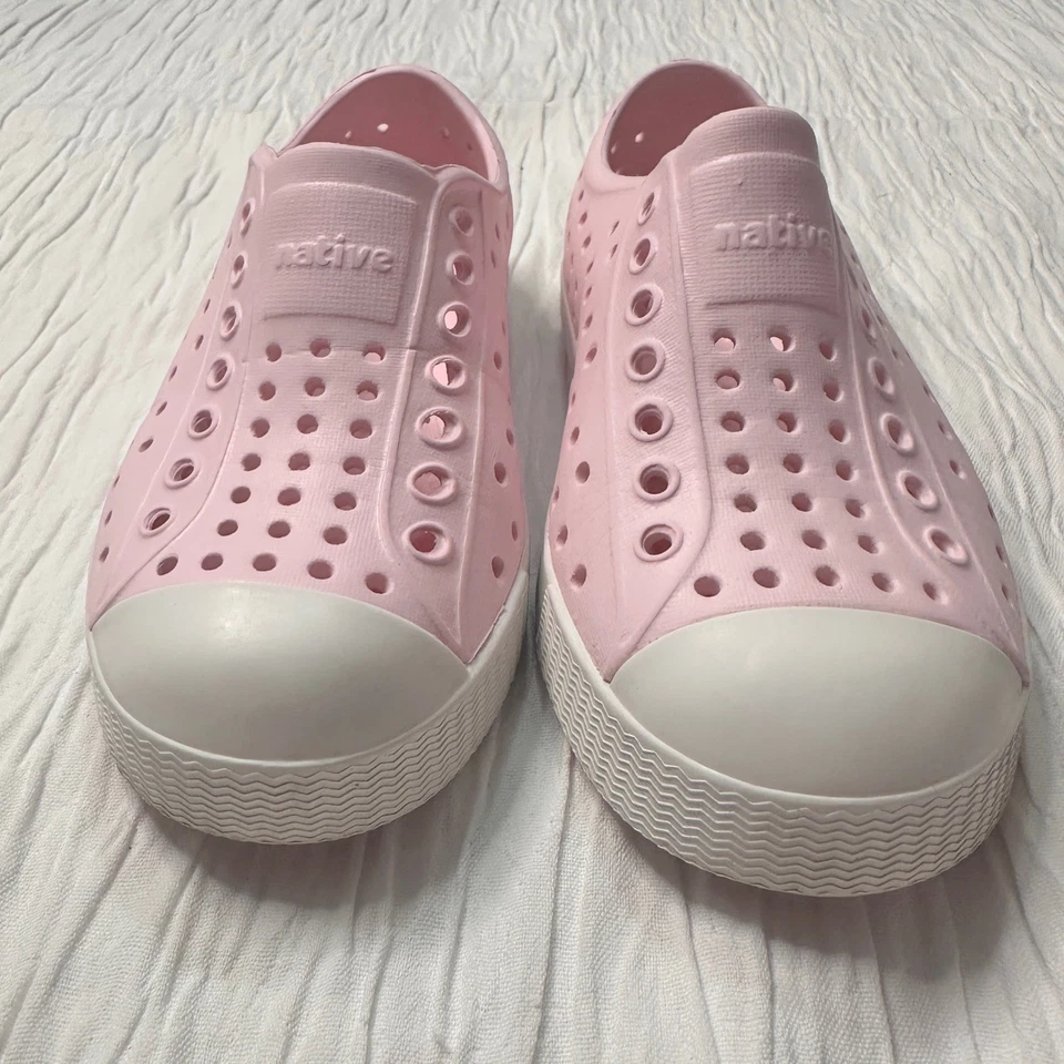 Native Jefferson Sugarlite Leche Rosa y Shell Blanco Niño 10 Foto 3 de 4