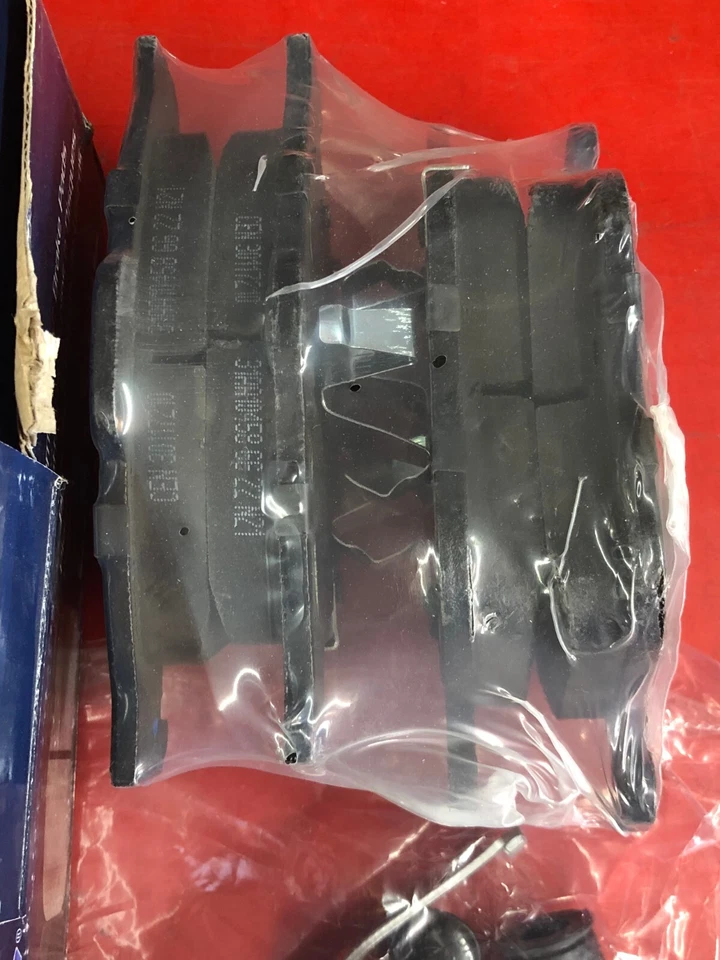 PASTILLAS FRENO DISCO DELANTERO CERÁMICAS PREMIUM CENTRIC 301.17210 PARA FIAT 500L 2014-2019 Foto 2 de 4