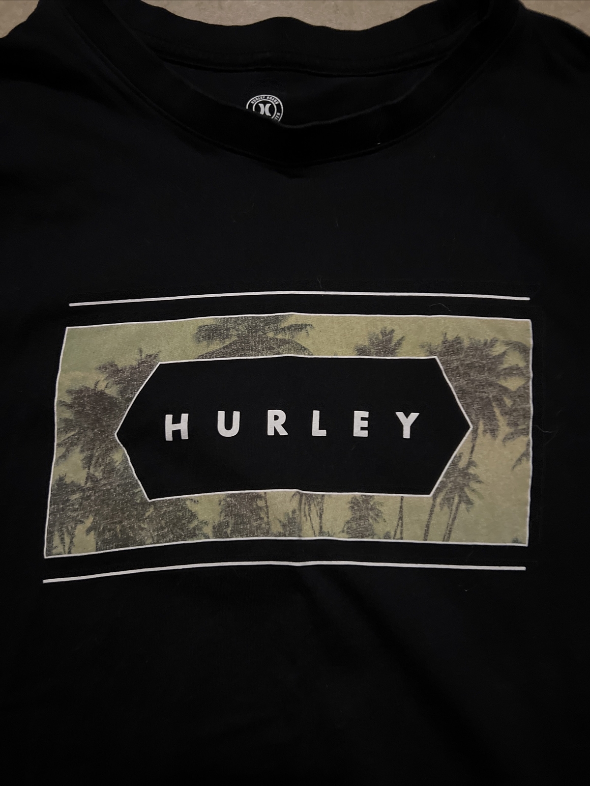 Hurley Surf Brand Men’s Floral Logo Black Graphic TS… Gem
