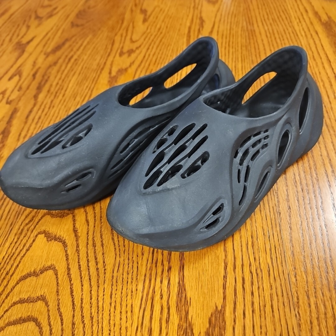 Adidas Yeezy Foam Runners Black Men's 8.5 Women's 10 | eBay Adidas Yeezy Foam Runners Black Men's 8.5 Women's 10 | eBay