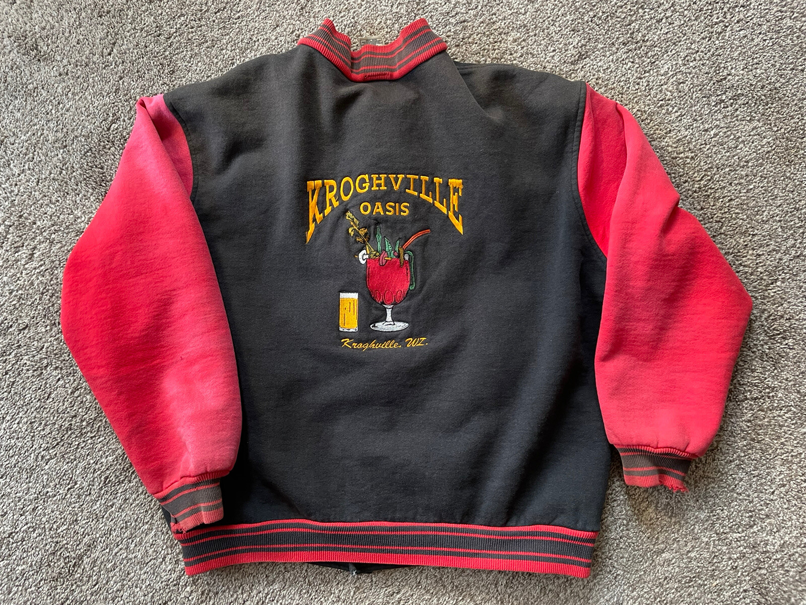 Vintage Rugged Wisconsin Tavern Bar Letterman Jacke Gem vintage-rugged-wisconsin-tavern-bar-letterman-jacke-gem