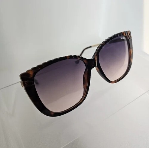 New Quay Australia Ever After Etched Sunglasses in Tortoise Smoke Pink
