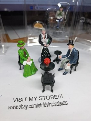 Lemax Cafe Society Holiday Village Dining Couple W Waiter-7 Piece Set RARE DV126