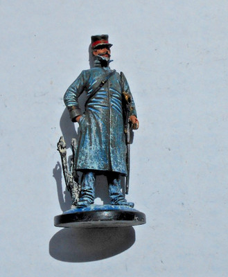 vollplastische milit. Zinnfigur, ca. 7  cm hoch, bemalt, Soldat, Le Cimier