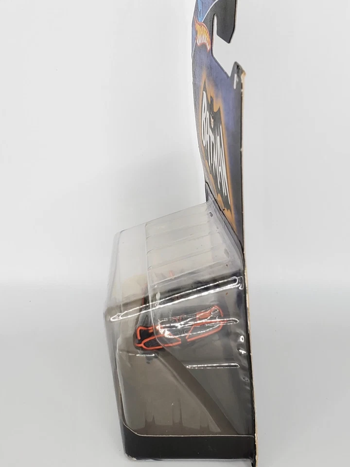 Hot Wheels Batman Edition:  1966 TV Batmobile Diecast Car 2007 - Image 4 of 4