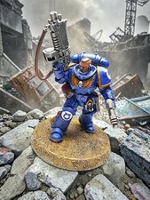 1 PAINTED PRIMARIS LIEUTENANT WARHAMMER 40K S...