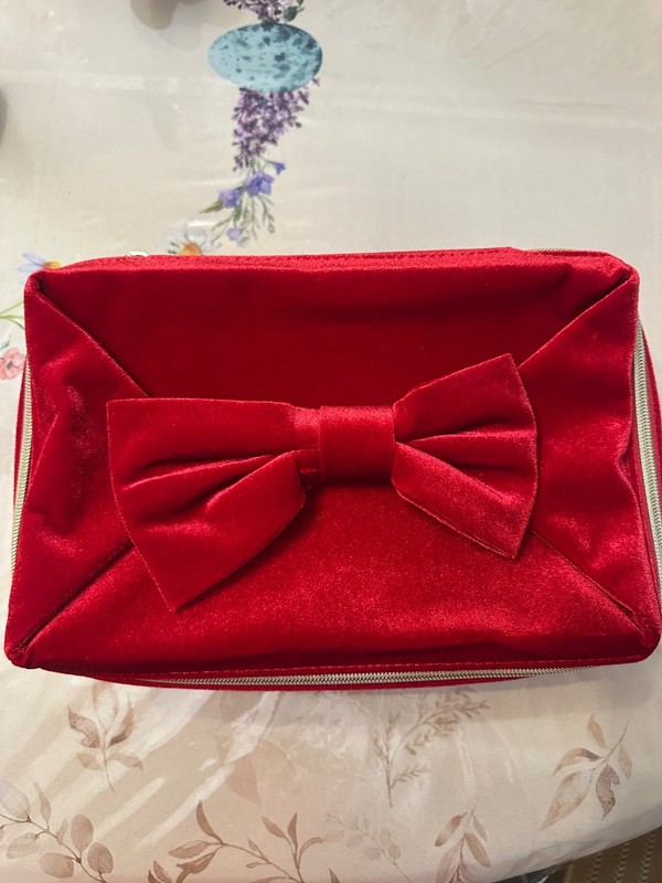 New Estee Lauder Double Layer Makeup Bag Train Case Red Velvet with Bow Handle.