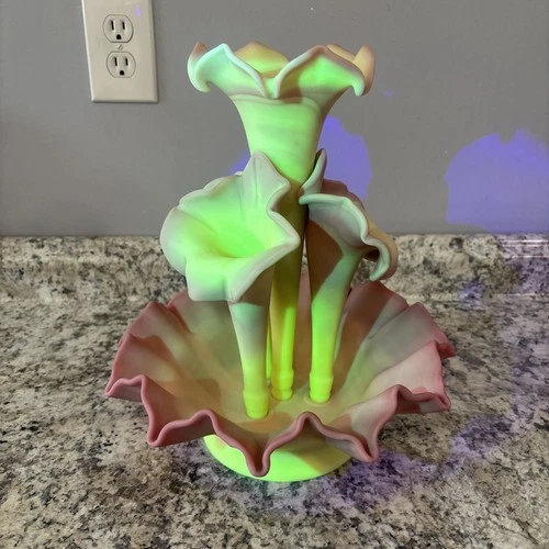 Vintage Fenton Glass 7605BR Burmese 4 Horn Epergne Ltd Ed 193/500 Glows!!