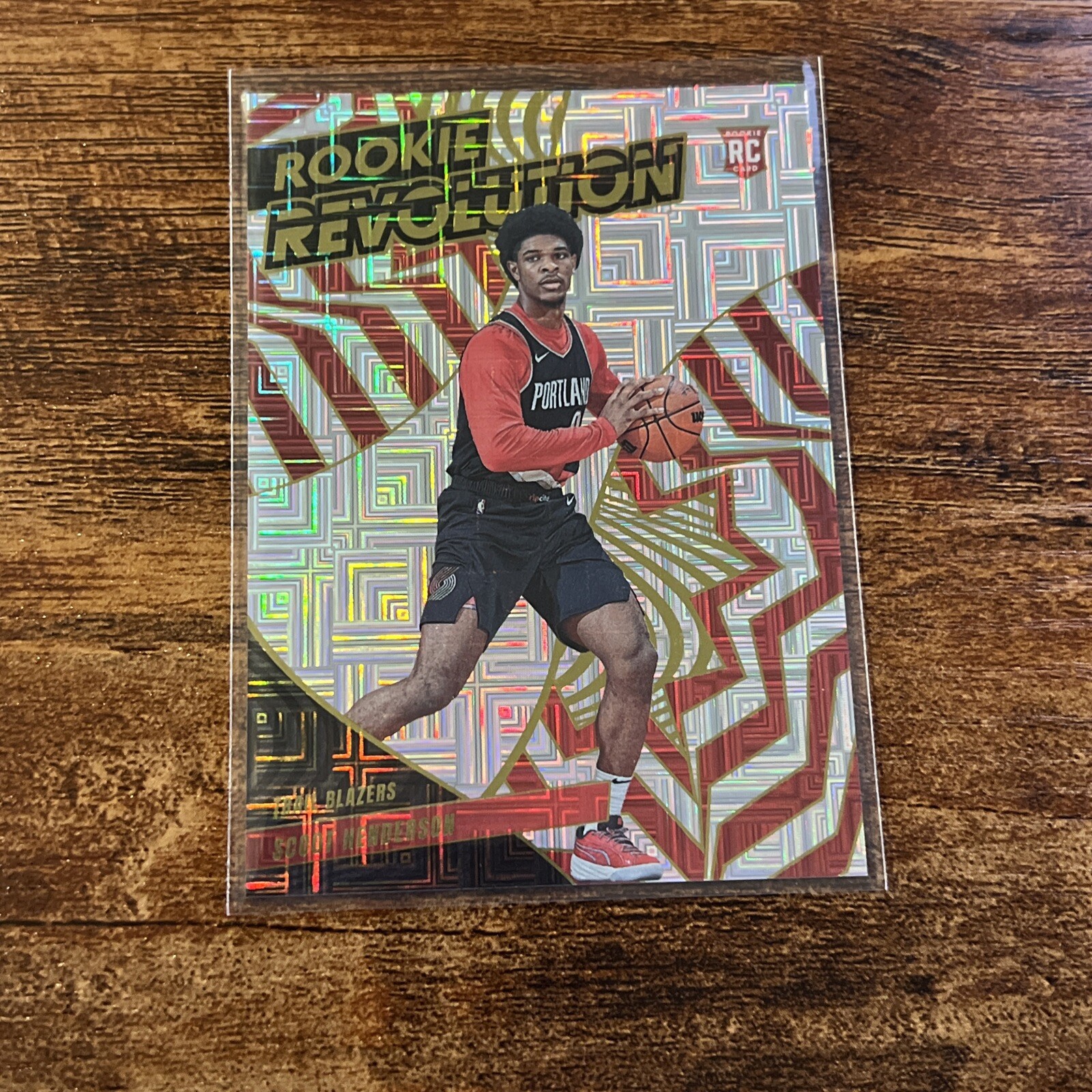 2023-24 PANINI REVOLUTION SCOOT HENDERSON ROOKIE SUPERNOVA LEVELS PARALLEL #9