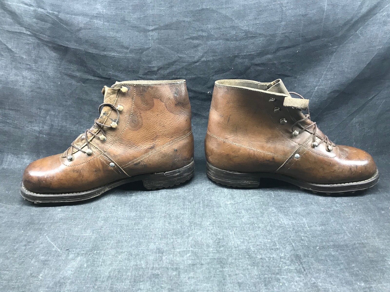 Ancienne Paire De Brodequin Chaussures De Ski Casserousse Fit Militaire