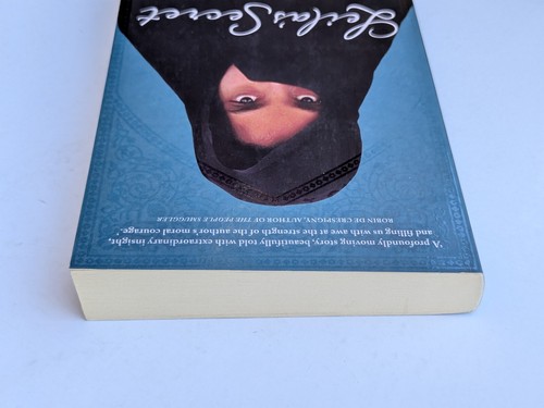 Leila's Secret by Kooshyar Karimi Paperback GC PreOwned Memorials - Foto 6 di 11