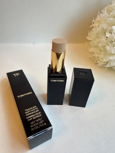 Tom Ford Traceless Soft Matte Concealer 0.12oz/3.5g New With Box Taupe 2W1 - Picture 2 of 5