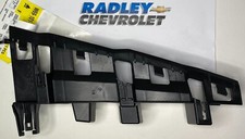 NEW GM OEM CHEVY TAILLIGHT LAMP REAR- LAMP BRACKET LEFT- GMC 84035465