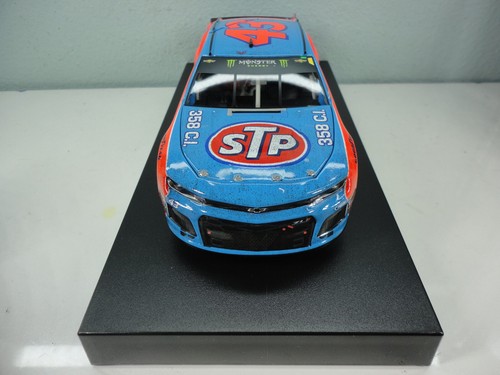 Darrell Bubba Wallace Jr. 1:24 2018 STP Camaro Darlington #43 1 of 349 LTD ED - Picture 10 of 22