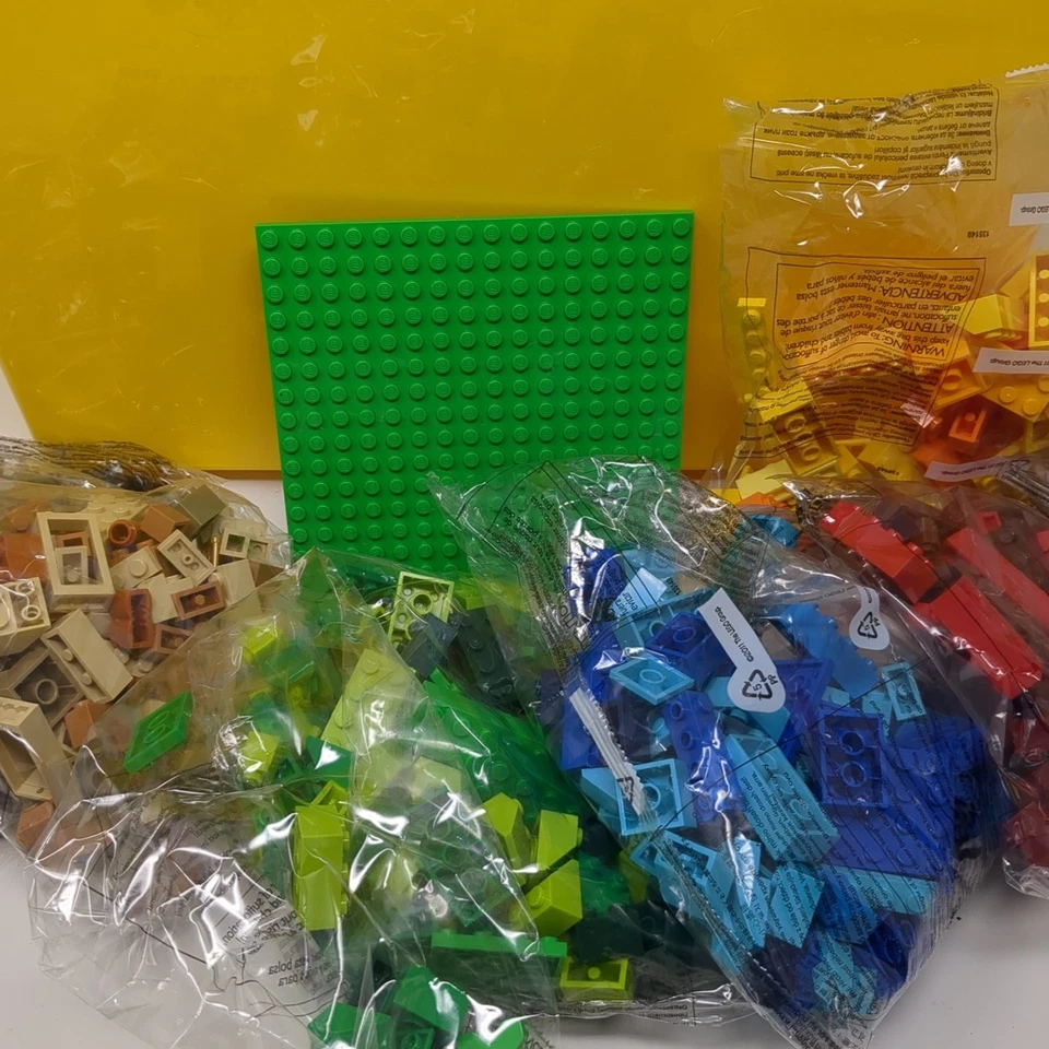 LEGO Classic Large Creative Brick Box 10698 Building Toy Set New Opened Unused - Image 3 of 4