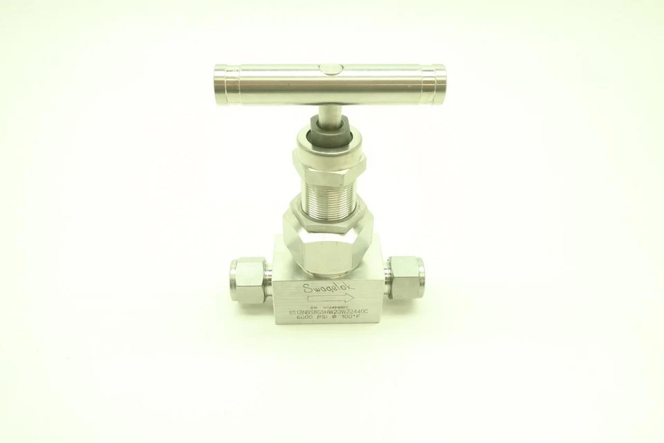 Swagelok SS12NBS8GSHW20W22440C Manual Stainless Needle Valve 6000psi 1/2in Tube - Image 2 of 4