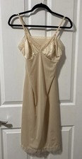 70s Vanity Fair Full Slip Dress 34 TT Antron III Nylon Beige Floral Lace VTG