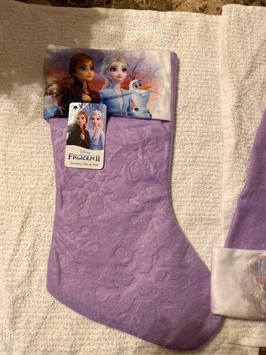 Disney Frozen II Holiday Set Strumpf & Mütze Elsa Anna Olaf Lila Schneeflocke Neu - Bild 3 von 5