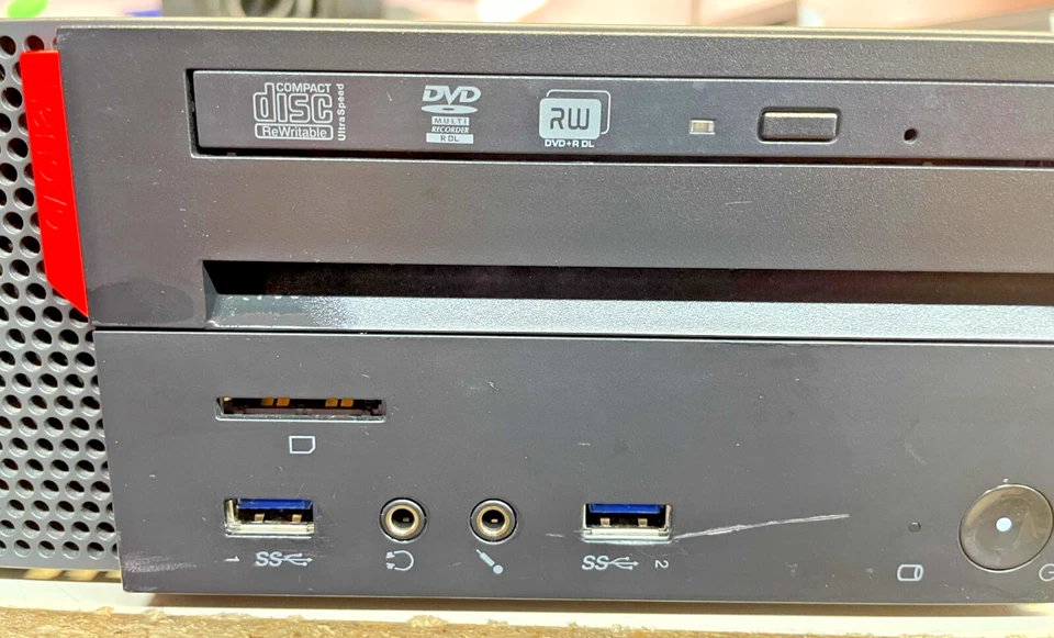 Lenovo ThinkCentre M700 SFF PC - i5-6400 / 8GB RAM / 240GB SSD / WIN (OFFERS OK) - Image 4 of 4