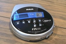 RCA RP2478 PERSONAL PORTABLE MP3 CD PLAYER FM STEREO RADIO W/ BASS BOOST