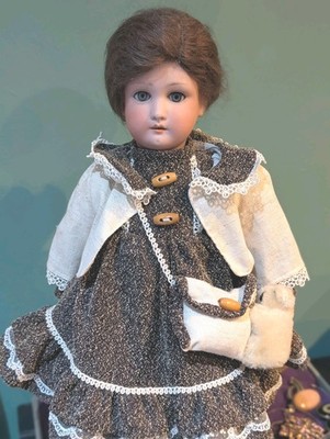 Antike deutsche Biskuit Puppe 1349 Dressel 51/2 19'' Schrankgröße Top Zustand um 1910