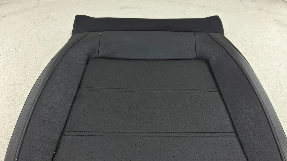 12-15 VW PASSAT НИЖНЕЕ СИДЕНЬЕ ПОДУШКА СПЕРЕДИ СЛЕВА ЧЕРНЫЙ OEM - Изображение 2 из 4