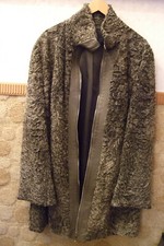 graue persianerjacke mit ledereinsätzen