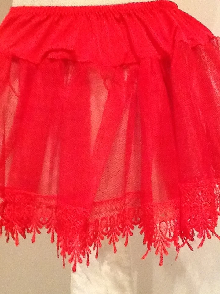 2 Pc Womens Red Lace TuTu Slip SEXY PETTICOAT & LACE ANKLE SOCKS Size L One Size - Image 4 of 4
