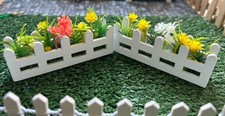DOLL'S HOUSE SPRING FLOWERS IN A WHITE PICKET FENCE BOX/NI496 A B