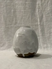 JUGTOWN Chinese White Stoneware NC Pottery Vase (Very Nice)