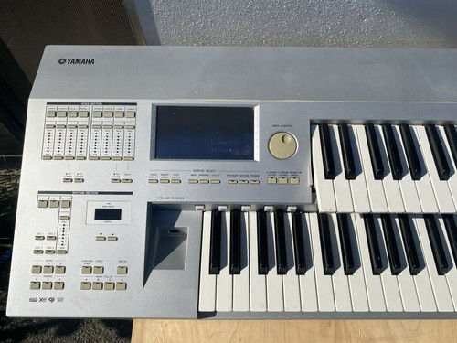 Yamaha DDK-7 Keyboard - Picture 9 of 10