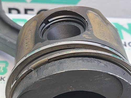 Mercedes OM642 Piston With Con Rod Connecting Rod A6420300518 - Picture 13 of 18