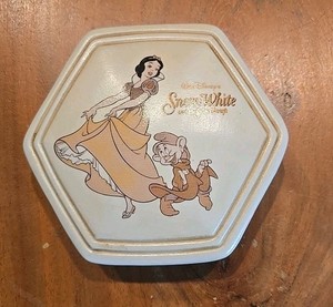 Disney Snow White & Seven Dwarfs 70th Anniversary Porcelain Jewelry Trinket Box