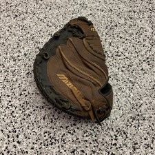 Mizuno Professional Model MVT C911 Leather Catchers Mitt  32" Circumference RHT