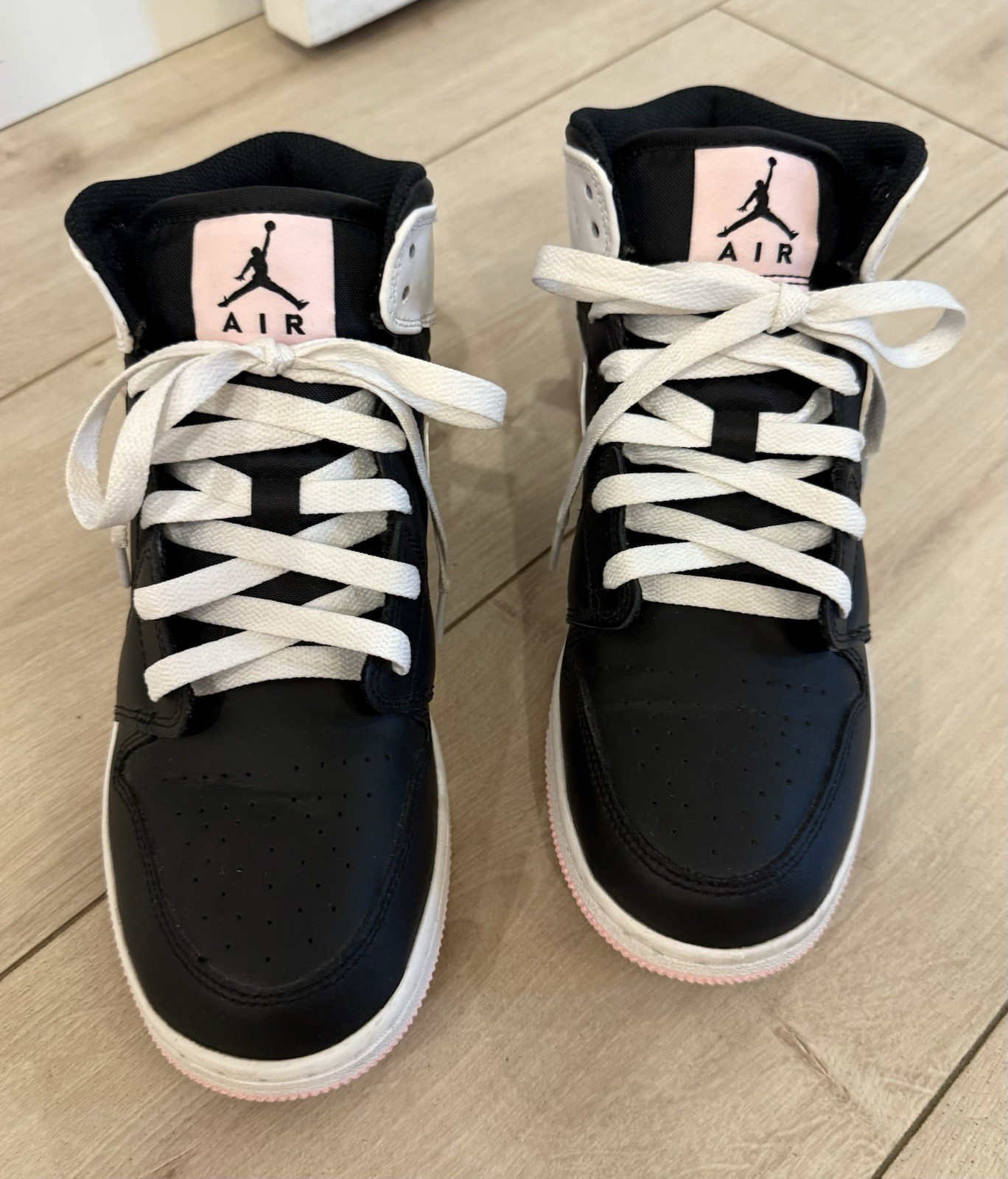 SAOLA Nike Air Jordan 1 Mid Artic rosa nero taglia: 7 anni indossate poche volte! Ottimo!