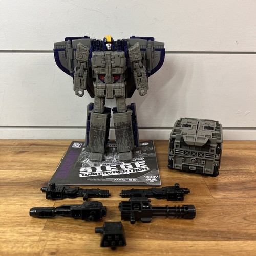 Transformers Astrotrain Complete Figure WFC Siege Leader Class Ships Fast!
