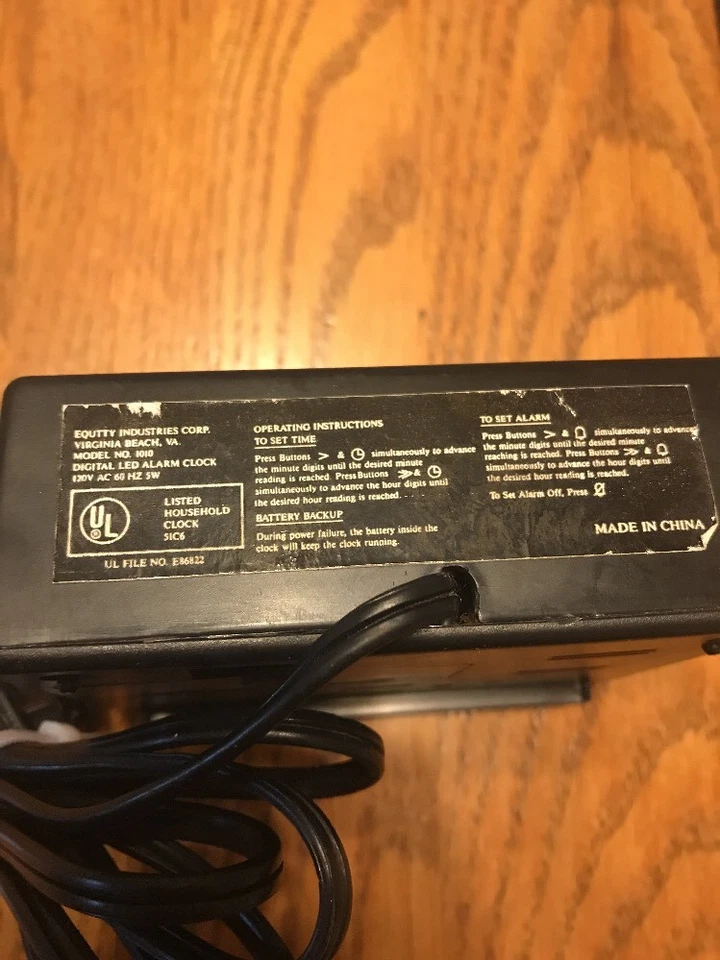ВИНТАЖНЫЙ EQUITY цифровой светодиодный будильник No 1010 Доставка N 24h - Изображение 3 из 4