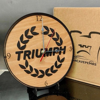 Triumph inspirierte Wanduhr - Garage, Männerhöhle, Werkstatt - einzigartiges Geschenk