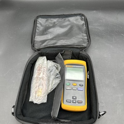 Fluke 51 II Digital Thermometer with Case,  Thermocouple Wires