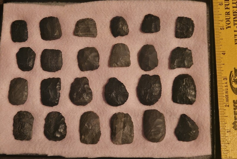 24 Early Archaic Thumb End Scrapers Washington Co. AR