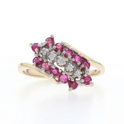 Gelbgold Rubin Diamant Cluster Halo Bypass Ring - 10k rund 0,38ctw
