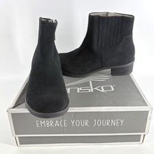 DANSKO Daisie Ankle Suede Booties Waterproof Low Block Heel Chelsea Women Sz 39