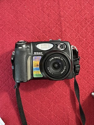 Nikon COOLPIX 5400 Digital 5.1MP Digital Camera No Battery Nikon COOLPIX 5400 Digital 5.1MP Digital Camera No Battery