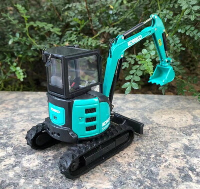 1/30 Scale KOBELCO SK35SR-6E Compact Excavator Green Diecast Model