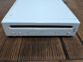 Nintendo Wii Region Free Console Only RVL-001 Plays Gamecube & Wii: Works Tested