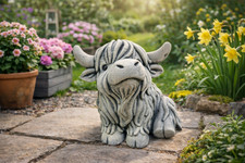 Gartenfigur Highland Kuh Kühe aus Steinguss Frostfest Gartendeko Dekoration