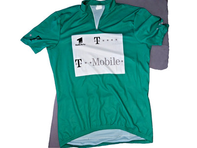 Radtrikot  # '' T-Mobile -  GRÜN ''  3 Rückentaschen  #   Größe 7