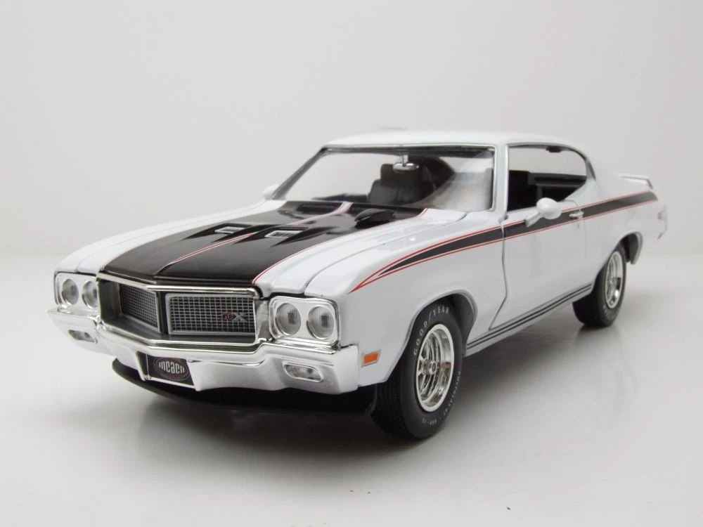 Modèle Réduit BUICK Century Convertible 1938 - Échelle 1/18